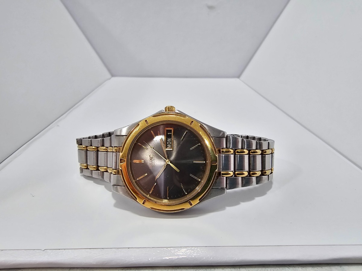 Vintage 1990s Men's SEIKO Two-Tone Classic Day/Date Quartz Watch