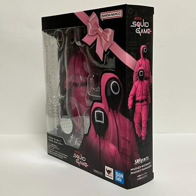 Bandai S.H.Figuarts Squid Game Masked Worker/Masked Manager Figure