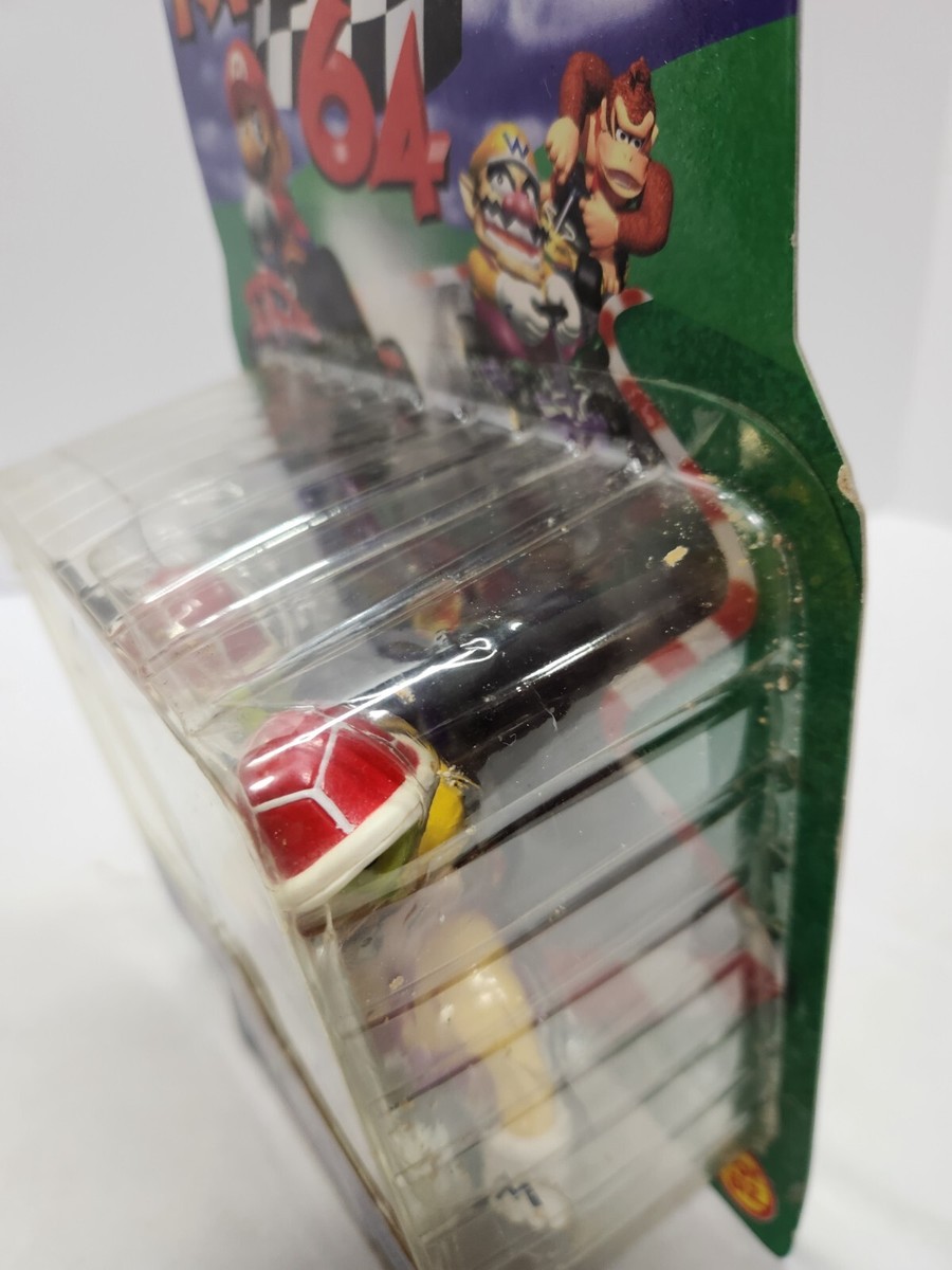 Toy Biz Nintendo 64 Mario Kart Figure Go Kart with Wario action