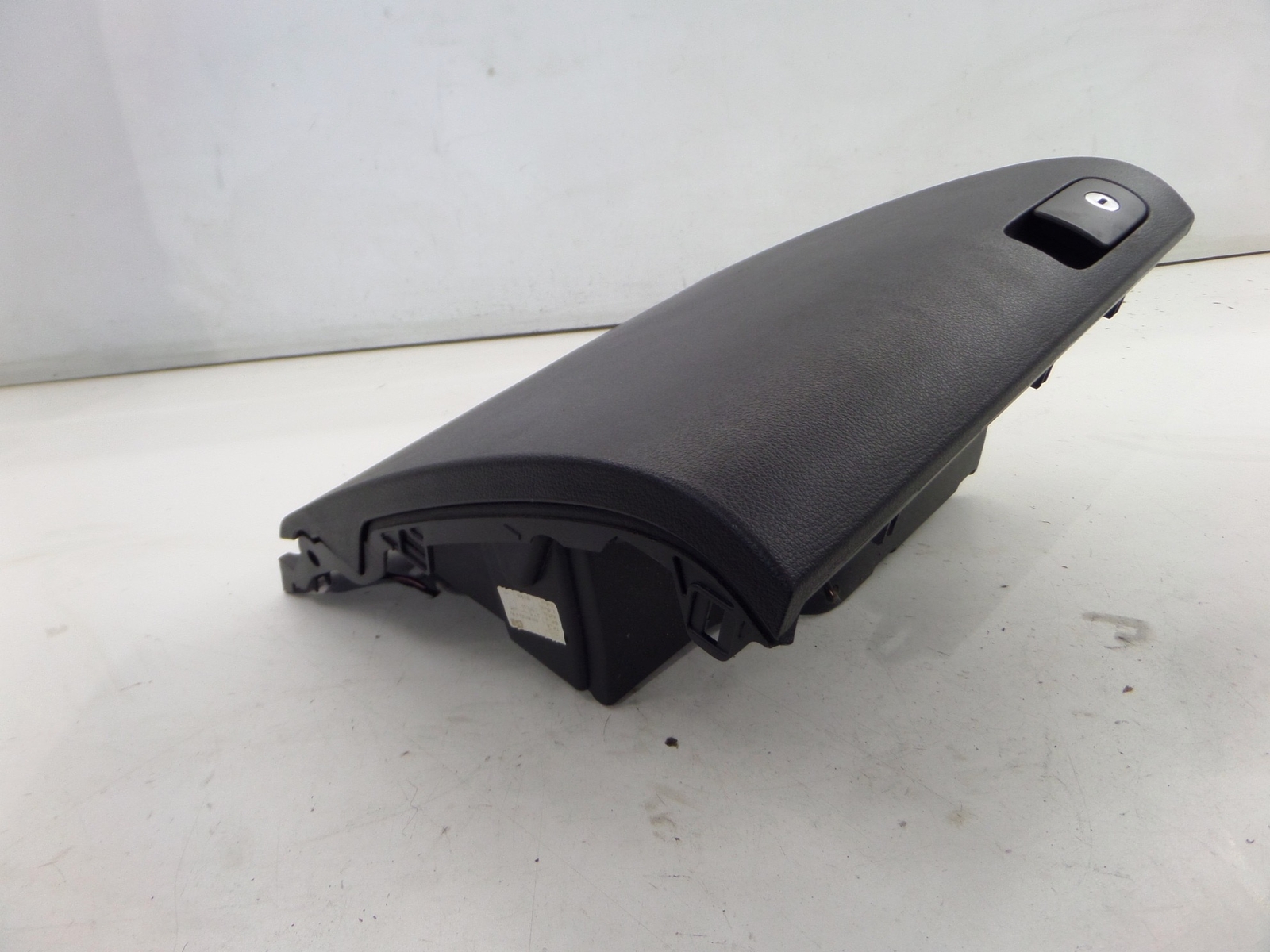 VW Tiguan Glove Box 0911 OEM 5M1 857 097 K eBay