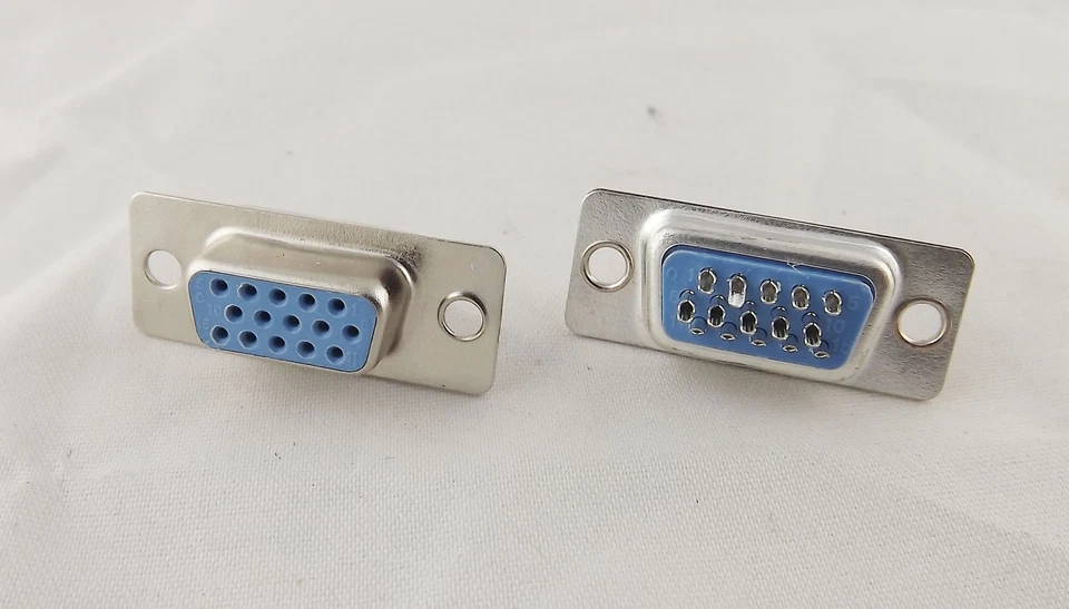 100pcs VGA Female Socket DB15 15-Pin D-SUB 3 Rows Solder Type Connector Adapter - Image 3 of 4