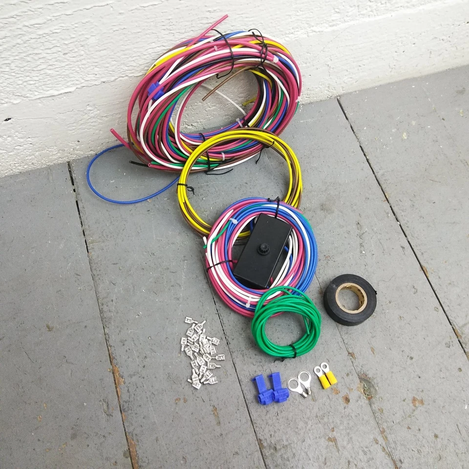 Arnés de cables 12v para 52-79 MG / Austin nariz a cola período correcto 12v 66T Foto 3 de 4