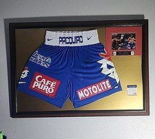 Manny Pacquiao Cards, Rookie Cards, Autographed Memorabilia and More 40