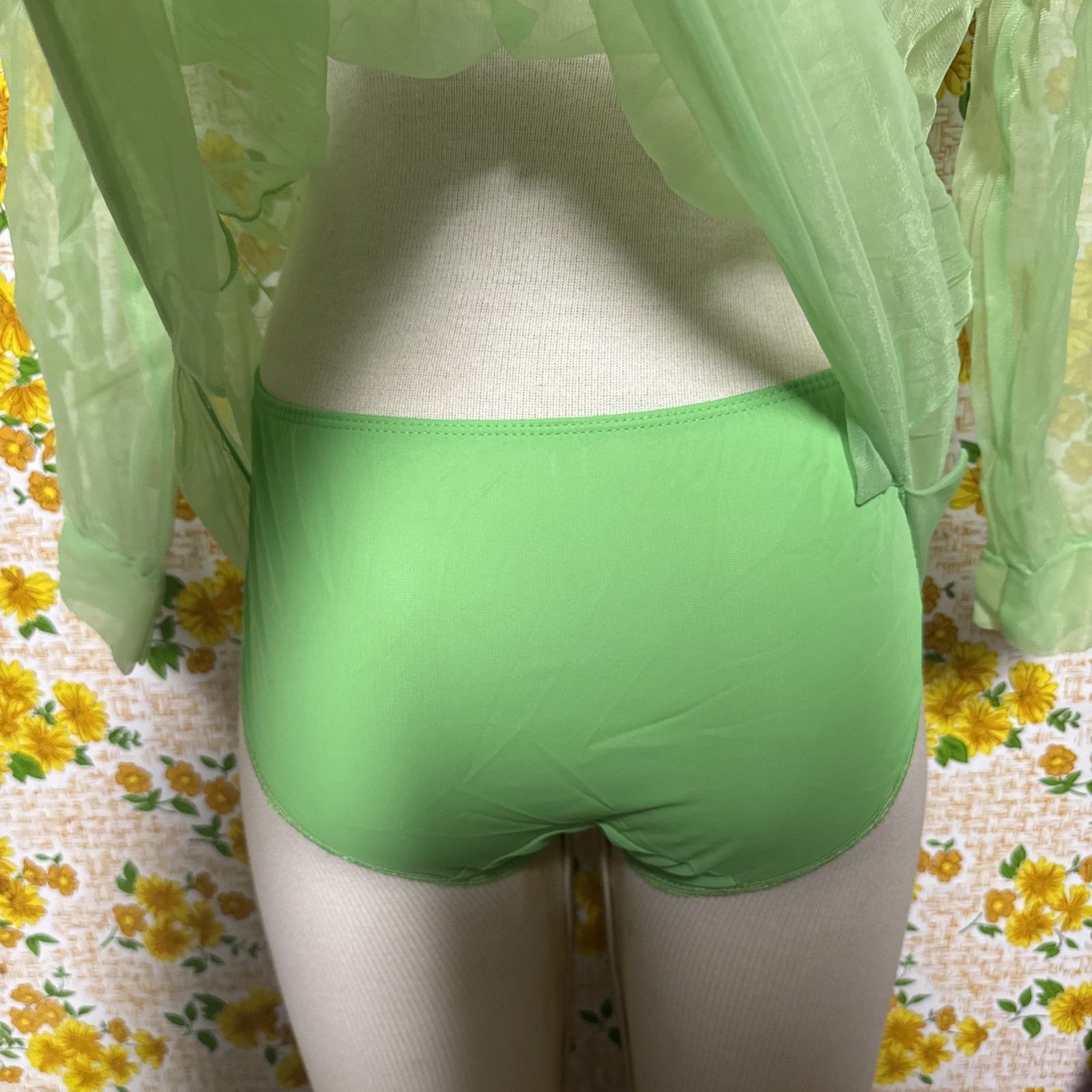 Vintage Retro Groovy Highlighter Green 3piece Lin… - image 8