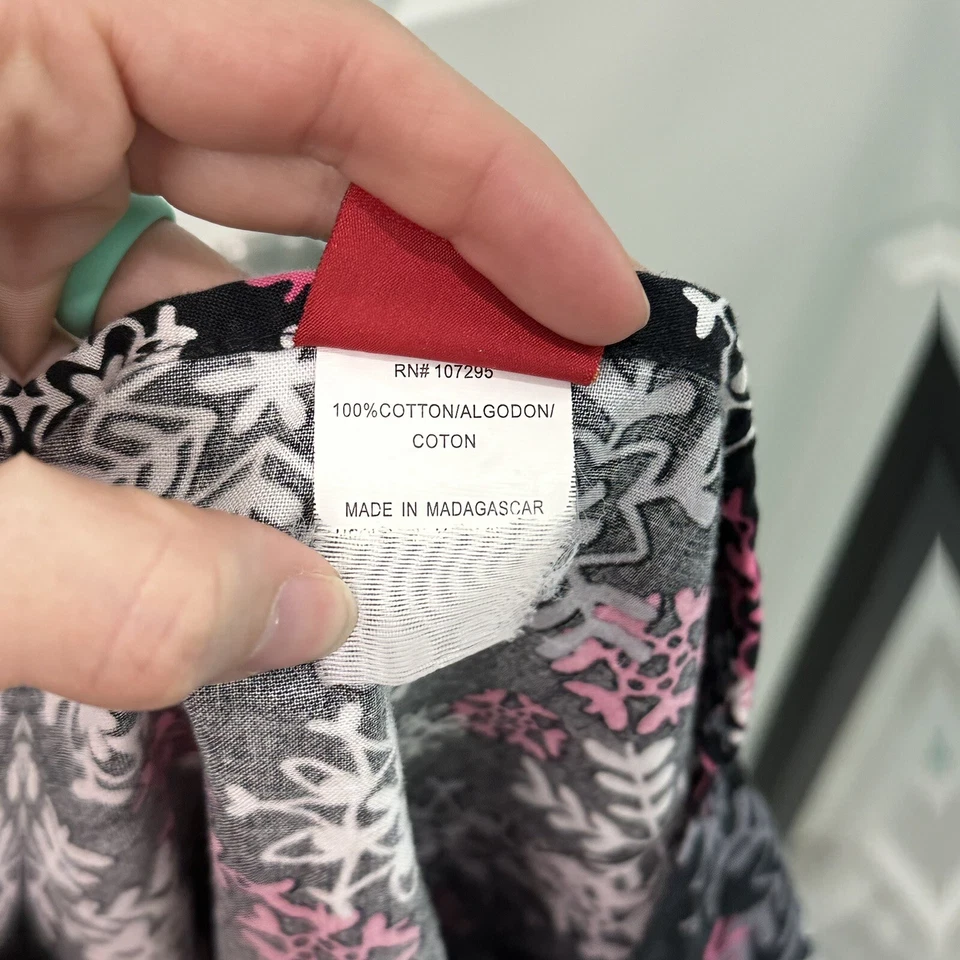 Blusa Médica Dickies Para Mujer Negra Rosa Gris Blanca Copos de Nieve Foto 4 de 4