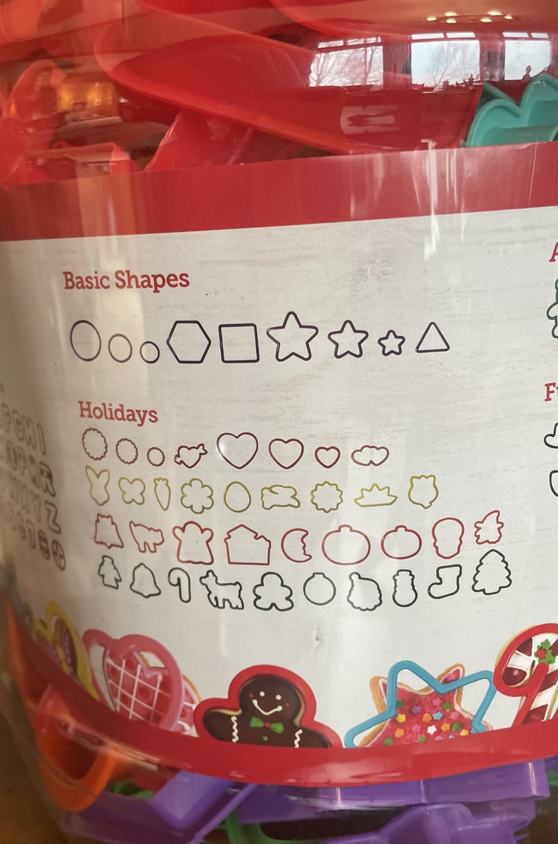 COOKIE CUTTERS 104 ALL SHAPES AND SIZES Betty Crocker