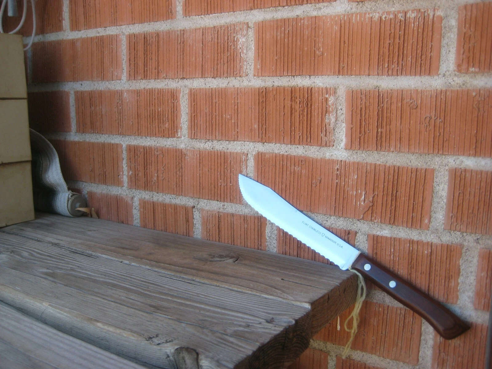 1960s Vintage 7" Blade EKCO FLINT Fine Nice Vanadium Serrated Butcher Knife USA