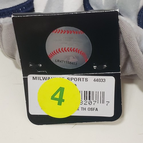 Milwaukee Brewers Hank The Dog New Era Beanie Hat NWT - Picture 7 of 7
