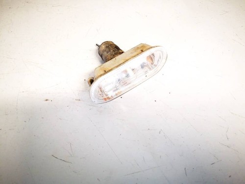 Seitenblinker (Kotflügelblinker) Vorne Rechts  Volkswagen Golf DE2406432-68