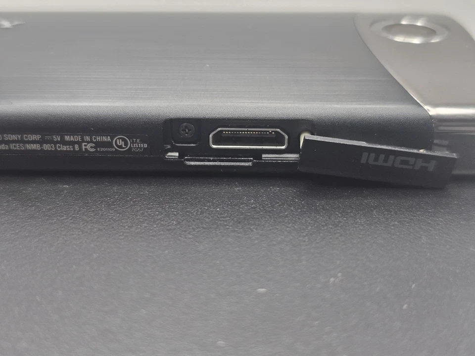 Sony bloggie Touch MHS-TS10 4 GB, 2 horas con estuche bolsa folleto probado Foto 3 de 4