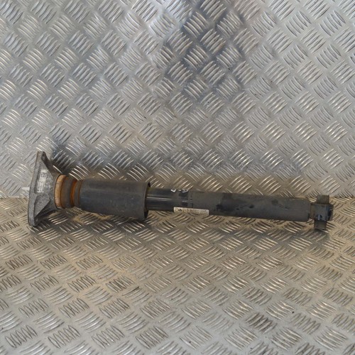 BMW 1 F20 116 d Stoßdämpfer hinten rechts 6873724 6865257 1.5 Diesel 85kw 2017