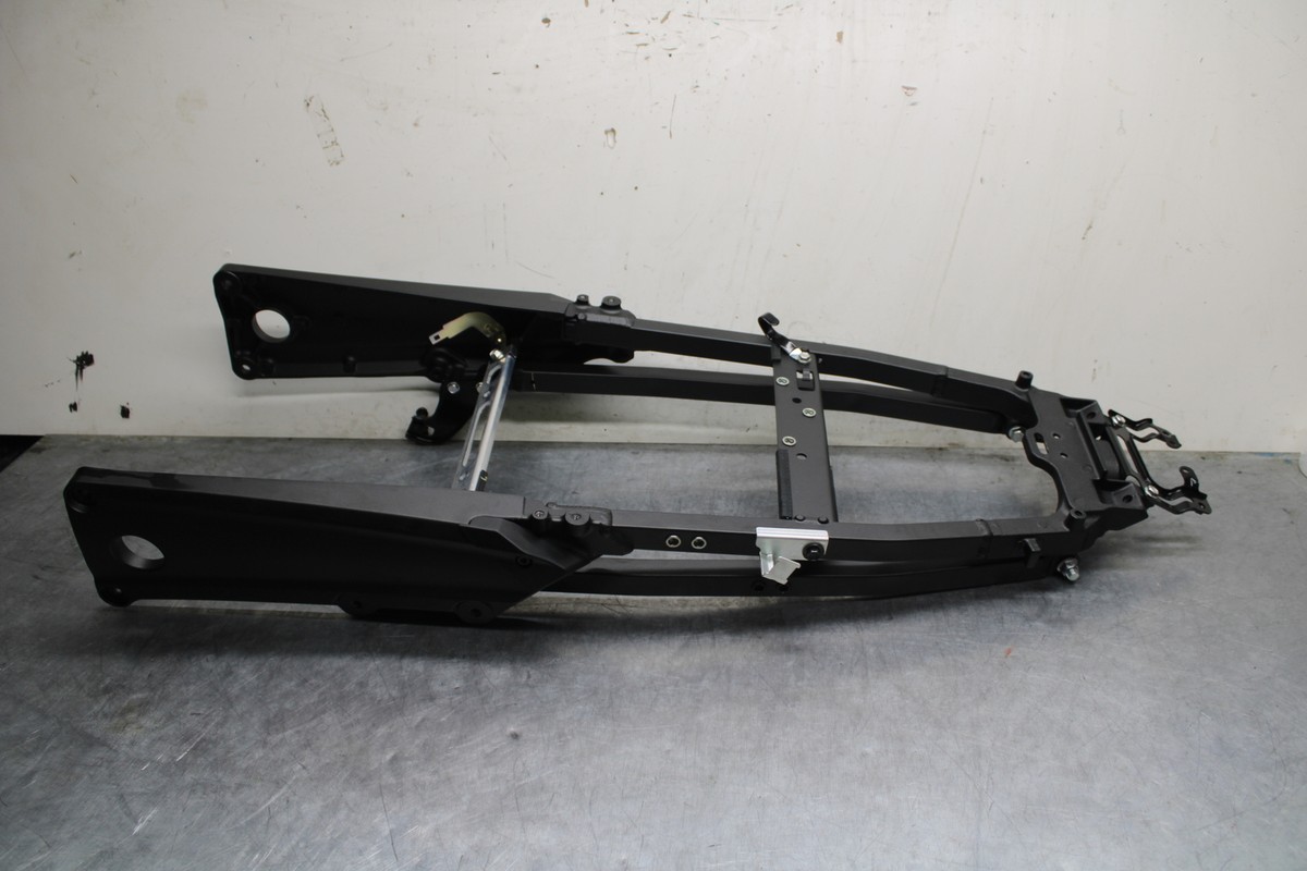 12-25 KAWASAKI NINJA ZX14R NEW!! REAR SUBFRAME BACK SUB FRAME