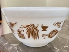 Vtg Pyrex Early American 1.5  pint Mixing Bowl #401 Brown White Eagle Pattern