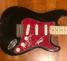 * XYZ BAND * signed electric guitar * TERRY ILOUS & PATT FONTAINE * 1