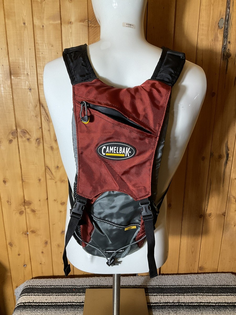 Camelbak Lobo Hydration Pack Gray Red Cycling Hiking Outdoor  display picture 1