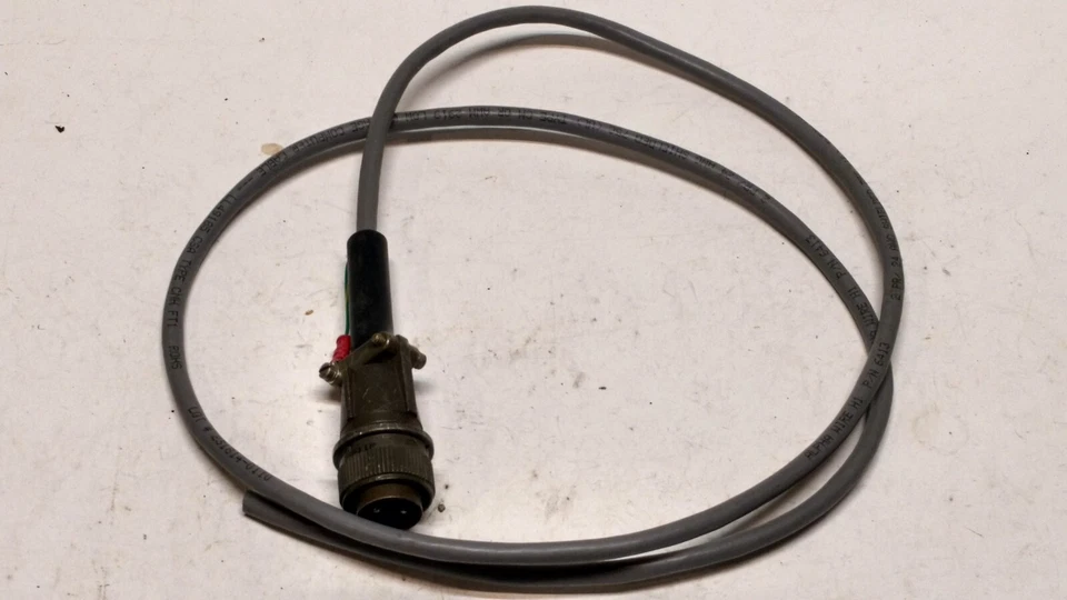 Conjunto de cable conector circular Amphenol MS3106F16-11P 55" de largo Foto 2 de 4