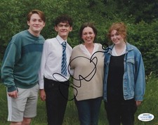 Olivia Colman Heartstopper Autographed Signed 8x10 Photo ACOA