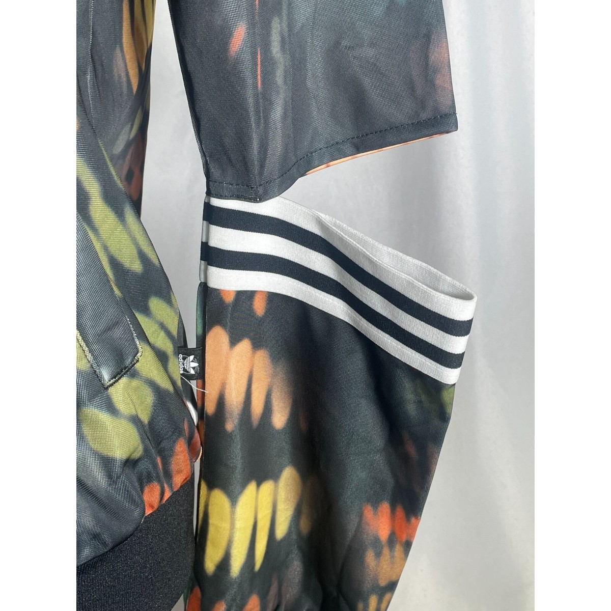 adidas RITA ORAコラボ トラックジャケット ジップジャケット Adidas Originals x Rita Ora Dragon Print Track Jacket Red