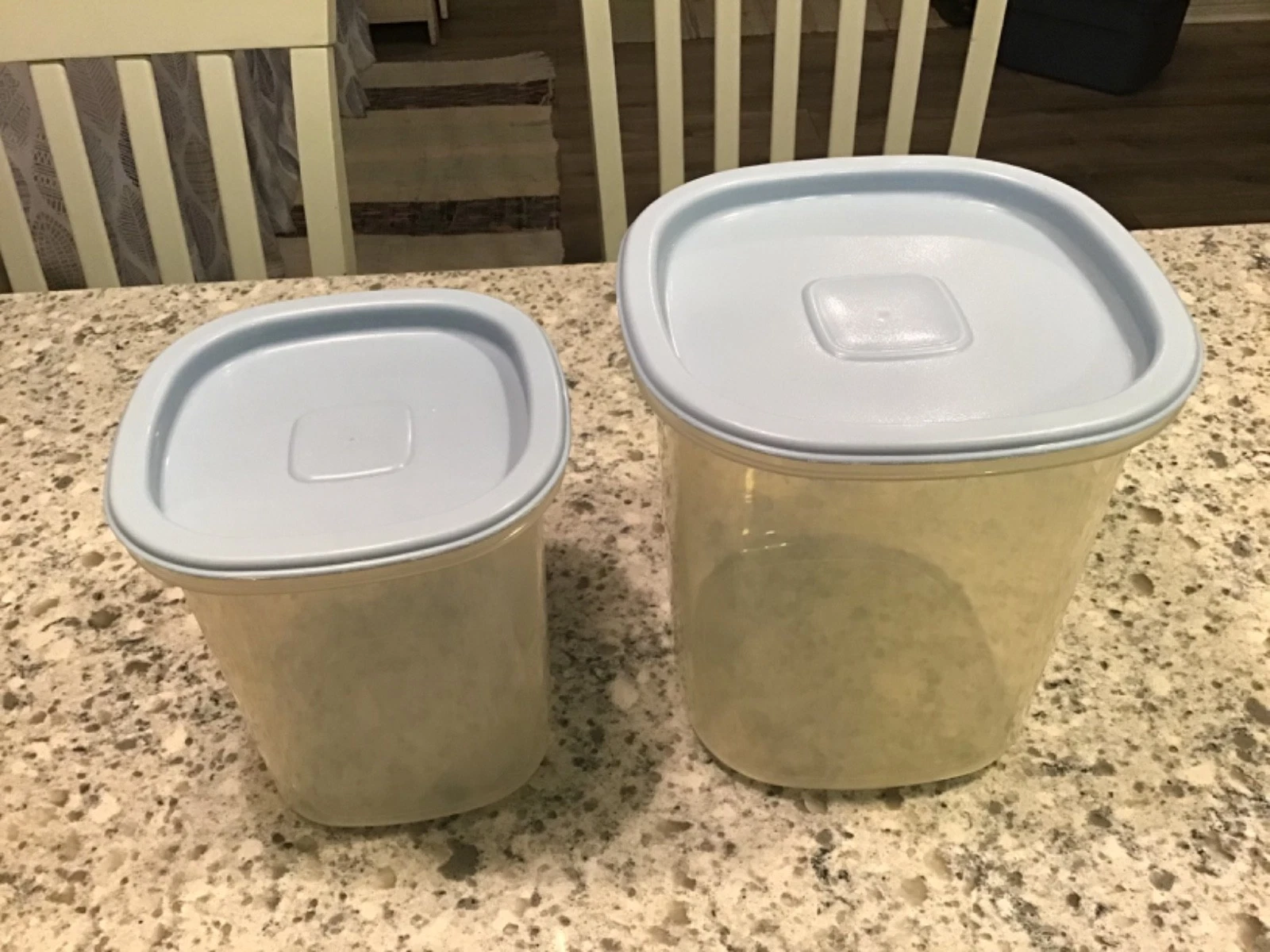 Lot Of 2 Rubbermaid Servin' Saver Nesting Canisters #5 6 Cup #6 12 Cup Blue Lid