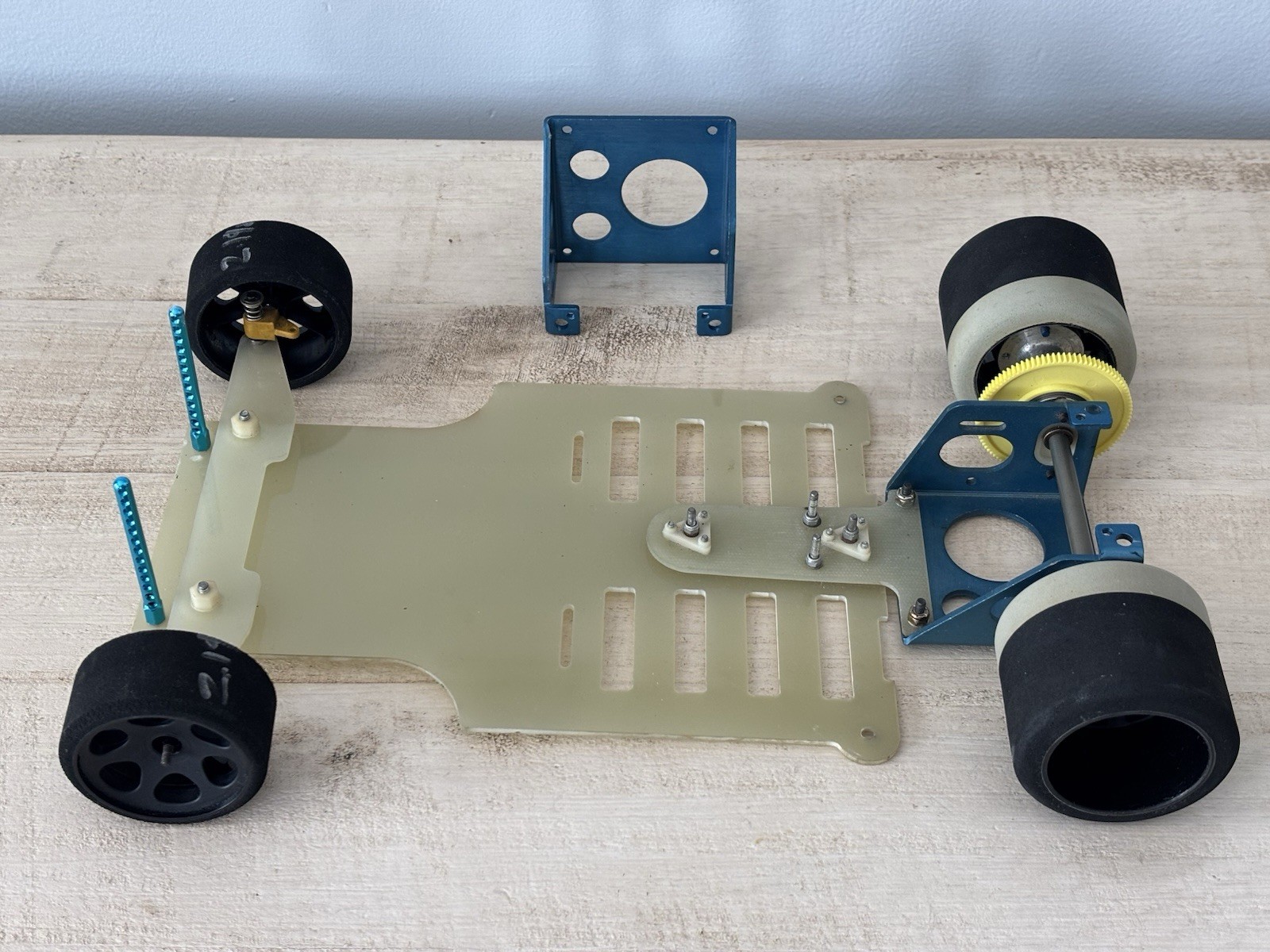 Rare Vintage Parma Panther Pro 10 Pan Car RC Blue Chassis Oval On Road RC10L Era