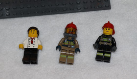 Lego City Lot: Sets 60208, 60206, 60209, 60214, 60164, 40681, READ DISCRIPTION