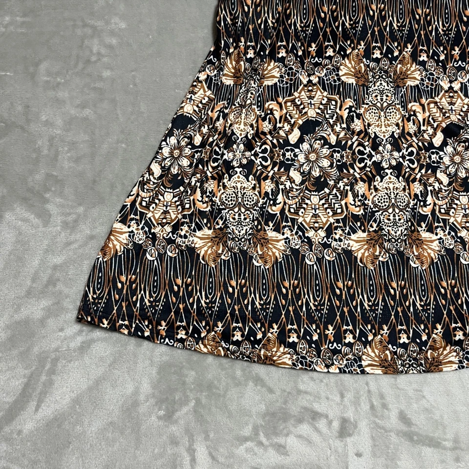 Vestido midi feminino M manga 3/4 gola V estampa floral boêmio preto marrom - Imagem 3 de 4