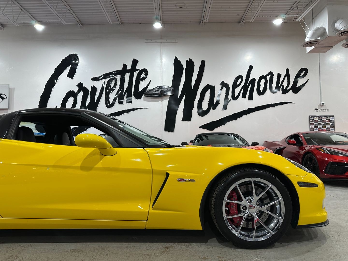 2009 [45U] Velocity Yellow Tintcoat Chevrolet Corvette   | C6 Corvette Photo 6