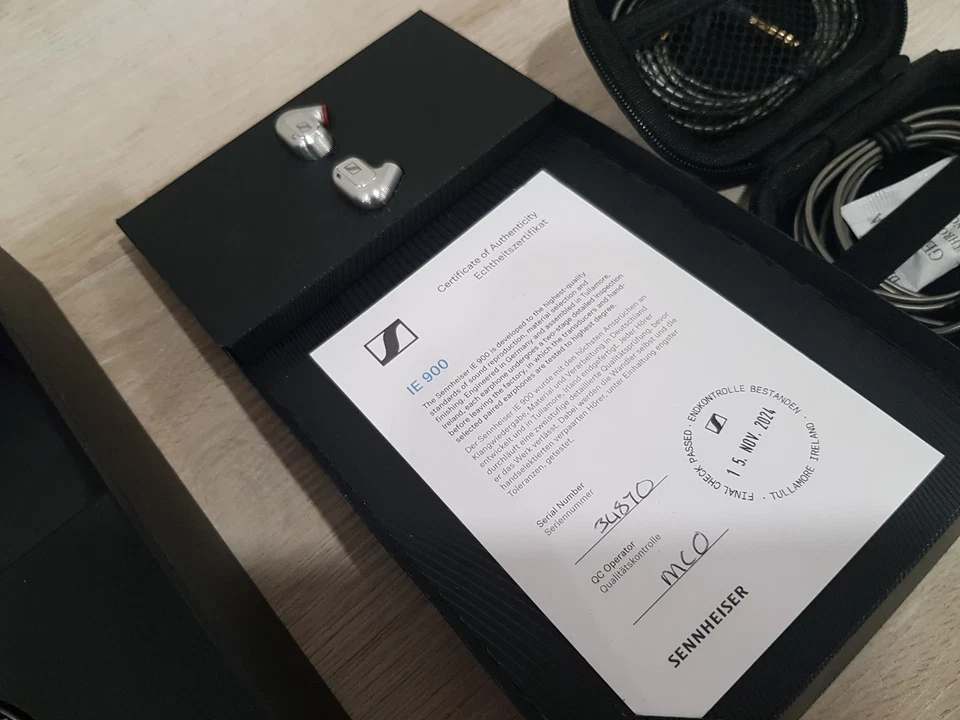 Sennheiser IE 900 In-Ear Wired Headphones with Audiophile Soundwa New- - Bild 2 von 4
