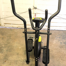 Everlast EV-445B Magnetic Elliptical Cross Trainer with Seat, LCD Black/Yellow
