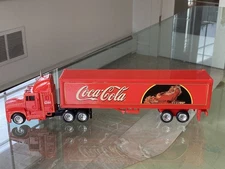 Coca-Cola Santa Clause Christmas Semi-Trailer Truck Wheeler 2006 LE DISCONTINUED