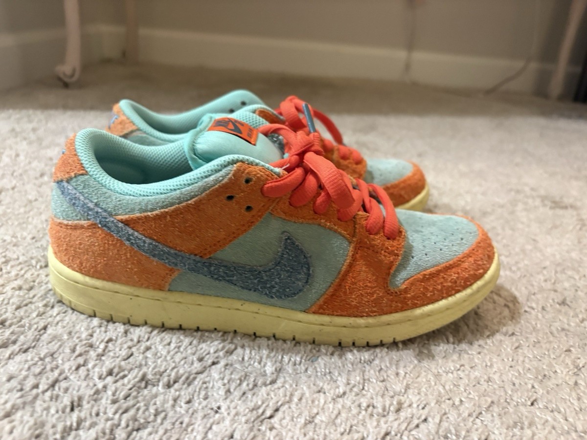 Nike SB Dunk Low Pro Orange and Emerald Rose Skateboarding Shoes