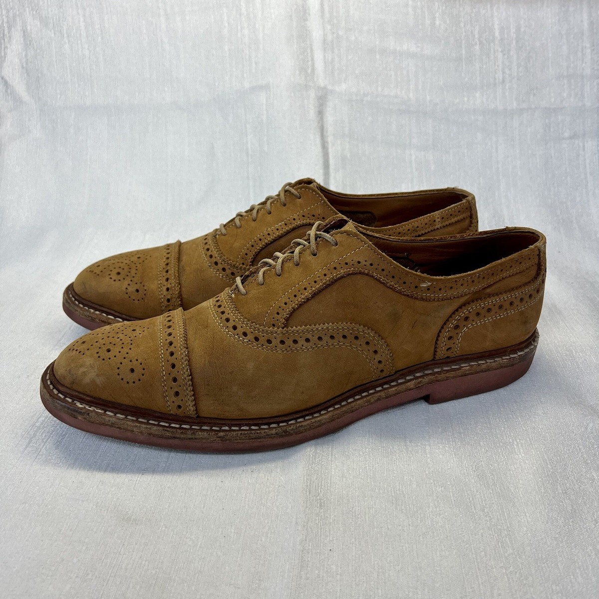 Allen Edmonds 10.5 D Buckstrand Brown Leather Medallion Cap 