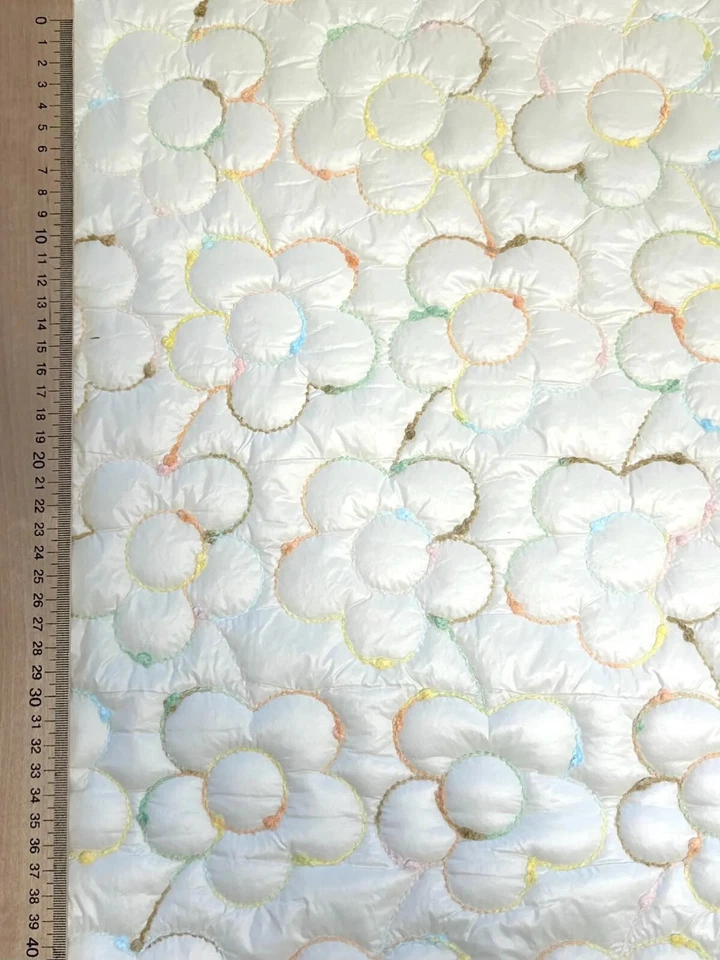 Steppstoff Jackenstoff Blumen bunt bestickt - Bild 2 von 3