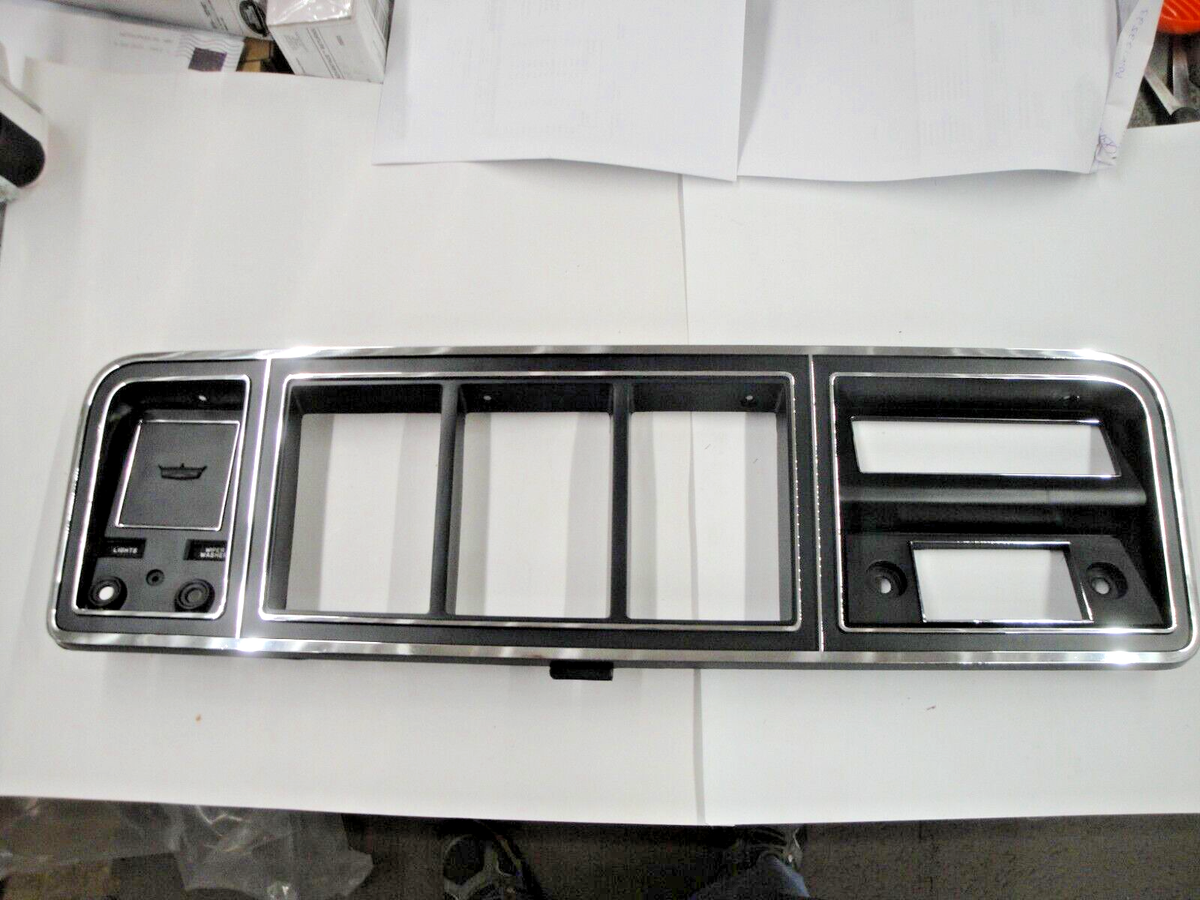 1973-1979 Ford F100 F150 F250 Dash Bezel | Black / A/C