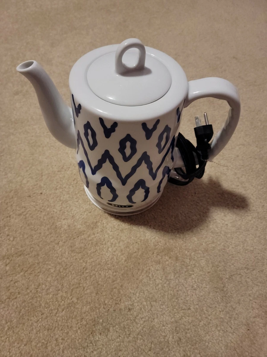 Bella Tea Kettle, White/Blue