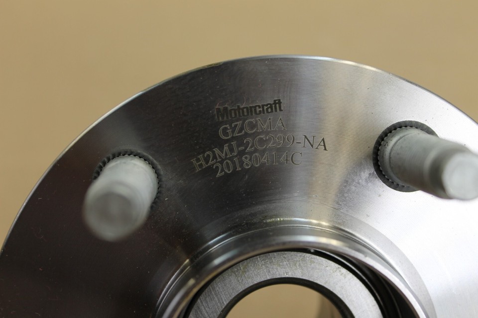 Rear Wheel Bearing Hub Assembly For 2001-2007 Ford Taurus Non-ABS - Fits Models With Drum Brakes, Rear Position Only