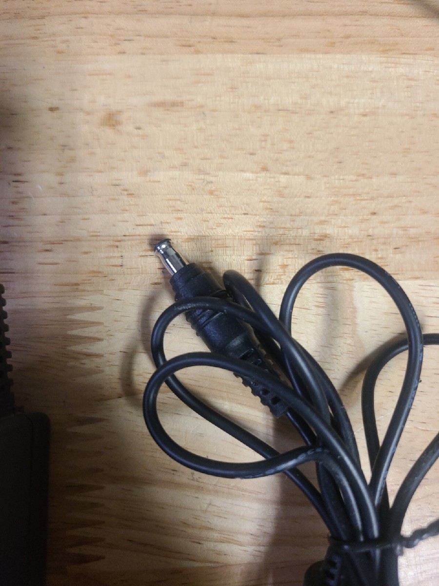 Adaptateur Secteur DIRECTV EPS10R3-15 – 120V 18W – Ouvert Jamais Utilisé