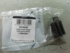 TASTO IN PLASTICA GRIGIO FERMO POSTERIORE CESTO LAVASTOVIGLIE ARISTON C00386600