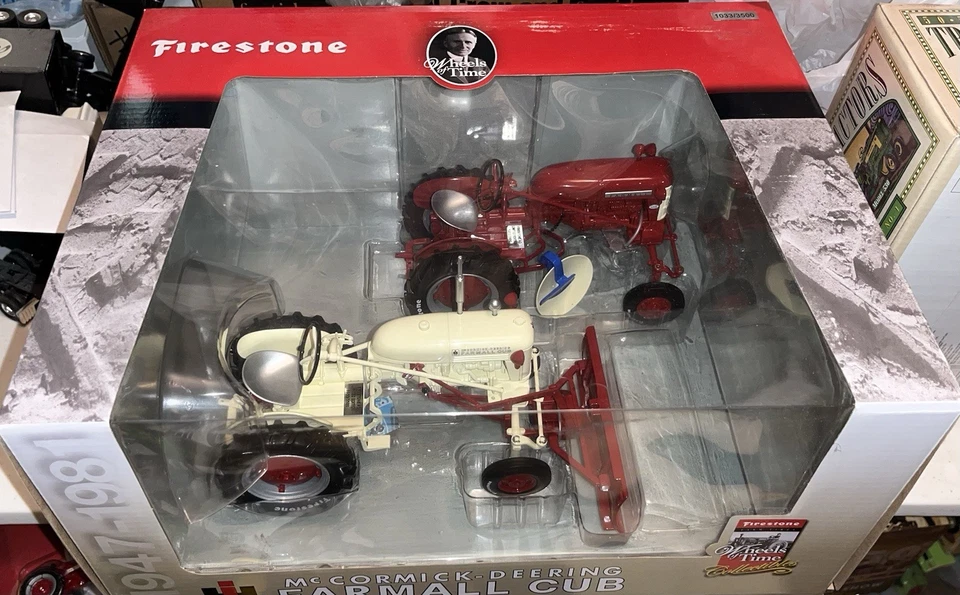 SPECCAST Firestone "Wheels of Time" Farmall Cub Mccormick Deering 1/16 #d - Image 2 of 4