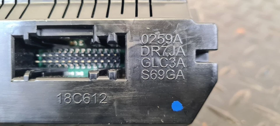 FORD FOCUS MK3 FL (C346) 2018 INTERIOR HEATER CONTROL PANEL WITH CLIMATE 2377120 - Image 4 of 4