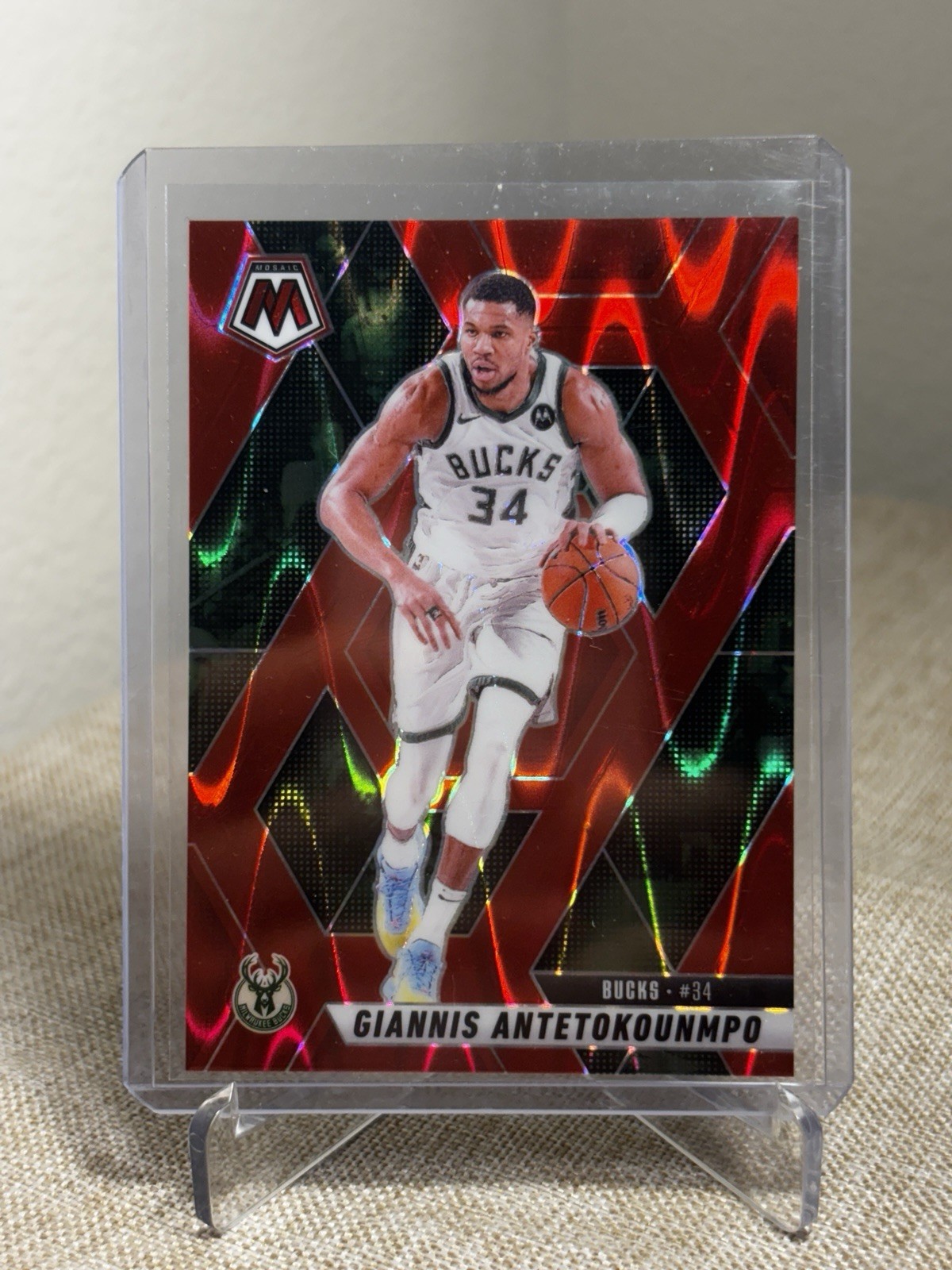 2024-25 Panini Mosaic - Giannis Antetokounmpo #13 Red Seismic Mosaic Prizm /299