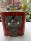 Vintage ACORN vending machine 5 Cent Gumball Candy Machine  Plastic Globe WORKS! — photo 2