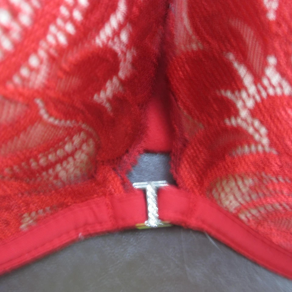 Sujetador Adored by Adore Me para mujer 40DD rojo encaje con aros ligeramente forrado acolchado Foto 3 de 4