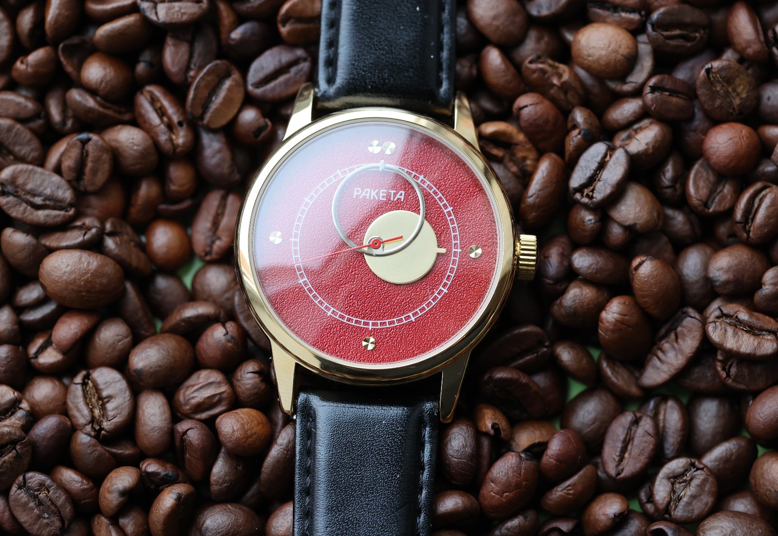 Luxury Raketa Copernicus 1990s Men's Watch with Red Dial