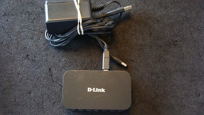 D-Link DUB-H7, part# BUBH7LB....D2. Made in China.