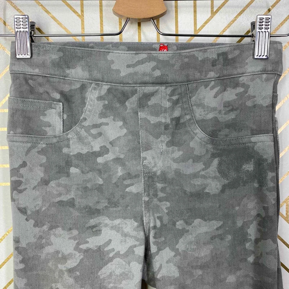 Leggings al Tobillo Spanx Lavado a Piedra Camuflados Jean-Ish en Verde Gris Talla US XS Foto 2 de 4