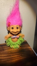 HAWAIIAN HULA GIRL Dancer Russ Troll Doll Hot PINK Hair 1990s Hawaii Green Skirt