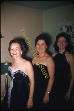 Pretty Women Dresses Sisters Fashion 1950s 35mm Slide Red Border Kodachrome
