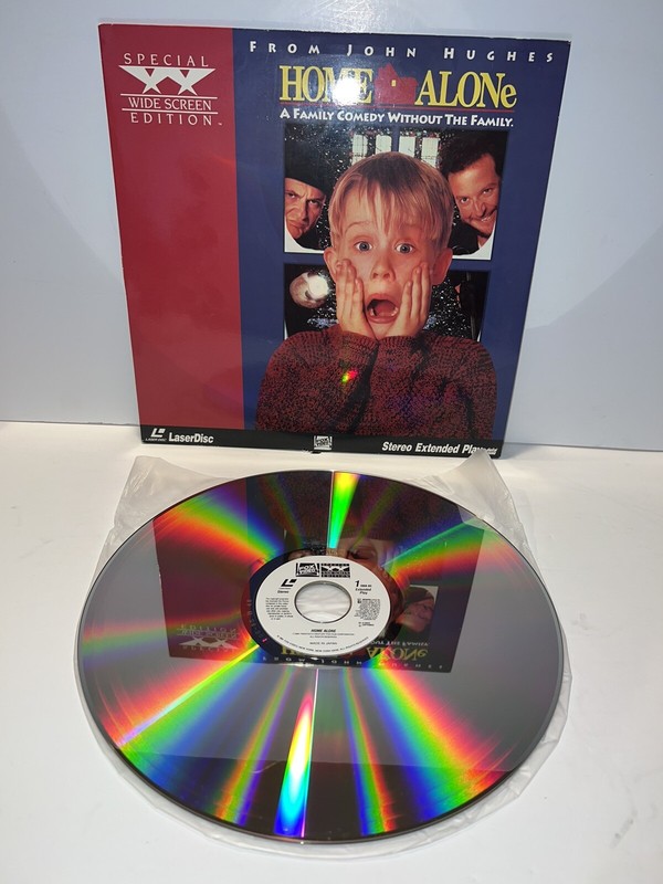 Home Alone Widescreen Edition Laserdisc   NM