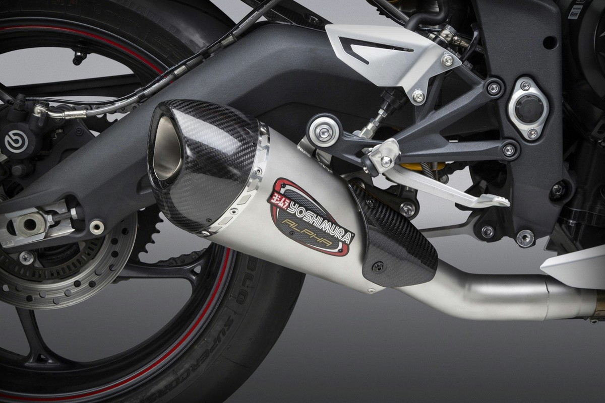 Yoshimura Alpha T Street Series Slip-On Exhaust SS-SS-CF Works